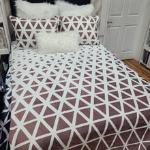 Load image into Gallery viewer, The Taj