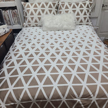 Load image into Gallery viewer, The Taj