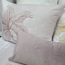 Load image into Gallery viewer, The Dahlia