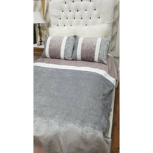 Load image into Gallery viewer, Custom Concept 519