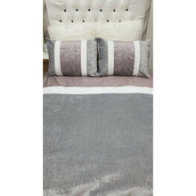 Load image into Gallery viewer, Custom Concept 519