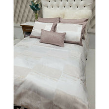 Load image into Gallery viewer, Custom Concept 547