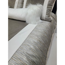 Load image into Gallery viewer, Custom Concept 558