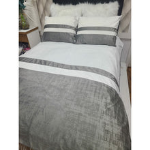 Load image into Gallery viewer, Custom Concept 557