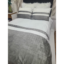 Load image into Gallery viewer, Custom Concept 557