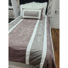 Load image into Gallery viewer, Custom Concept 570