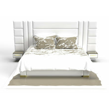 Load image into Gallery viewer, The Vanderbilt