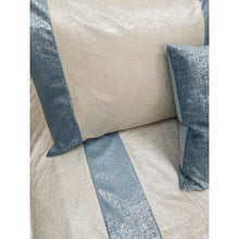 Load image into Gallery viewer, Custom Concept 528