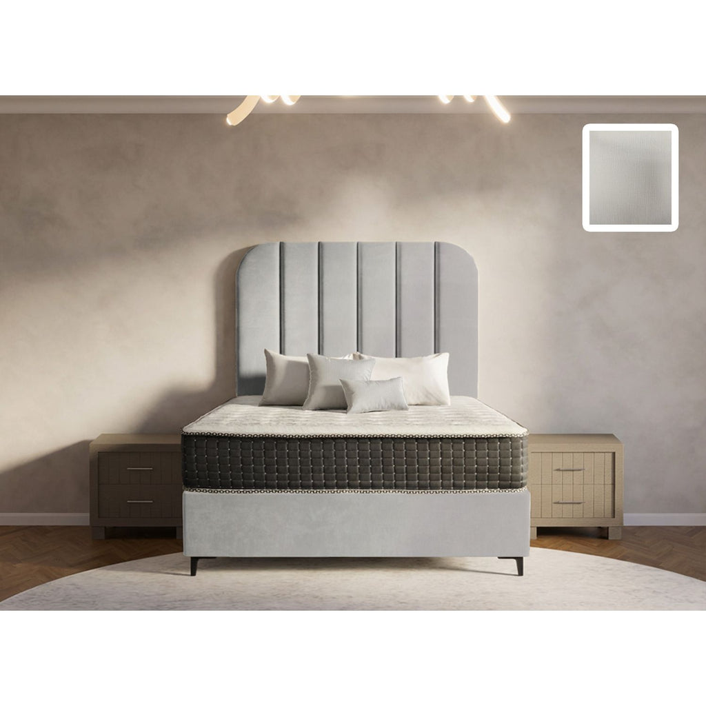 Signature Heritage Bed and Headboard