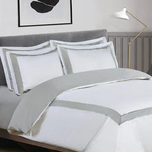 Load image into Gallery viewer, Corsica White/Lt Grey
