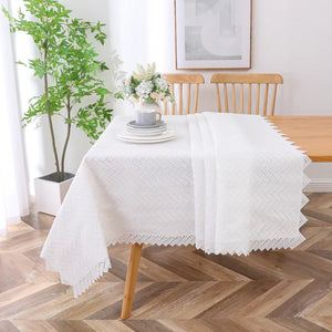 Lace Lined Tablecloth 1728L