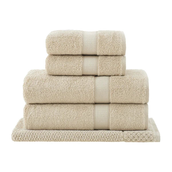 Premium Egyptian Cotton Bath Towel – Plush, Soft & Exceptionally Absorbent by Veluda