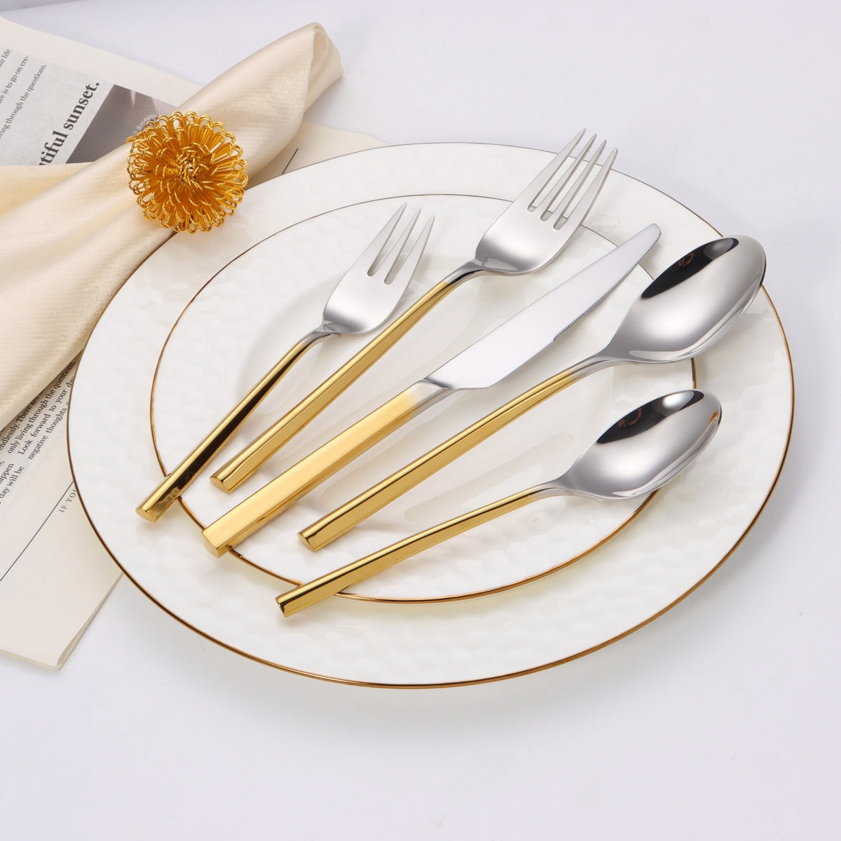 20 pc flatware set - Silver - Modern Tri-Angled Handle