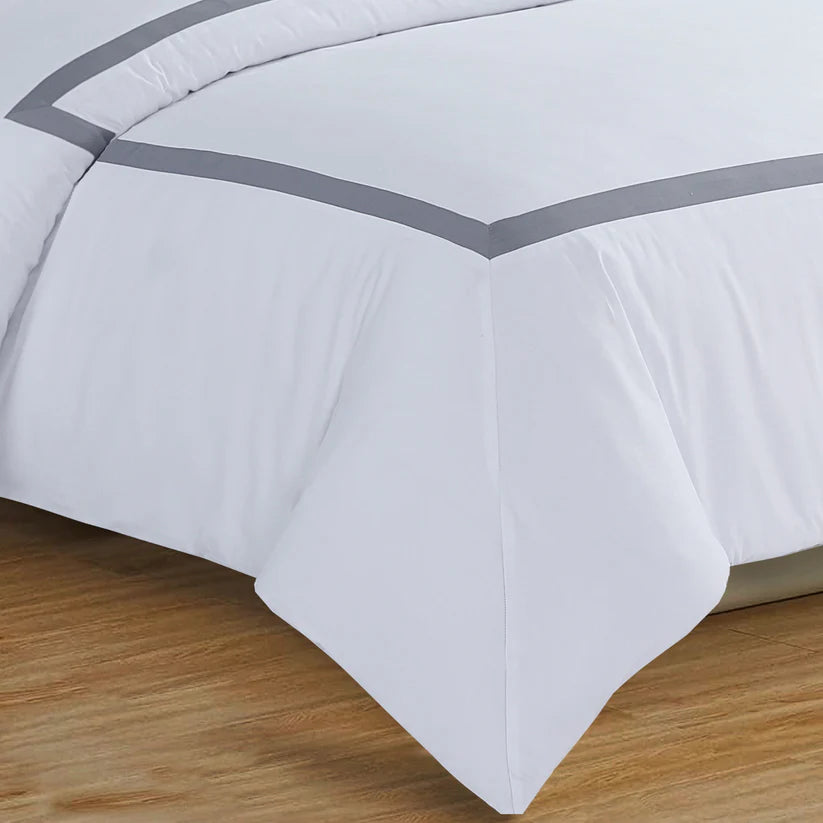 Classic Hotel White/Grey