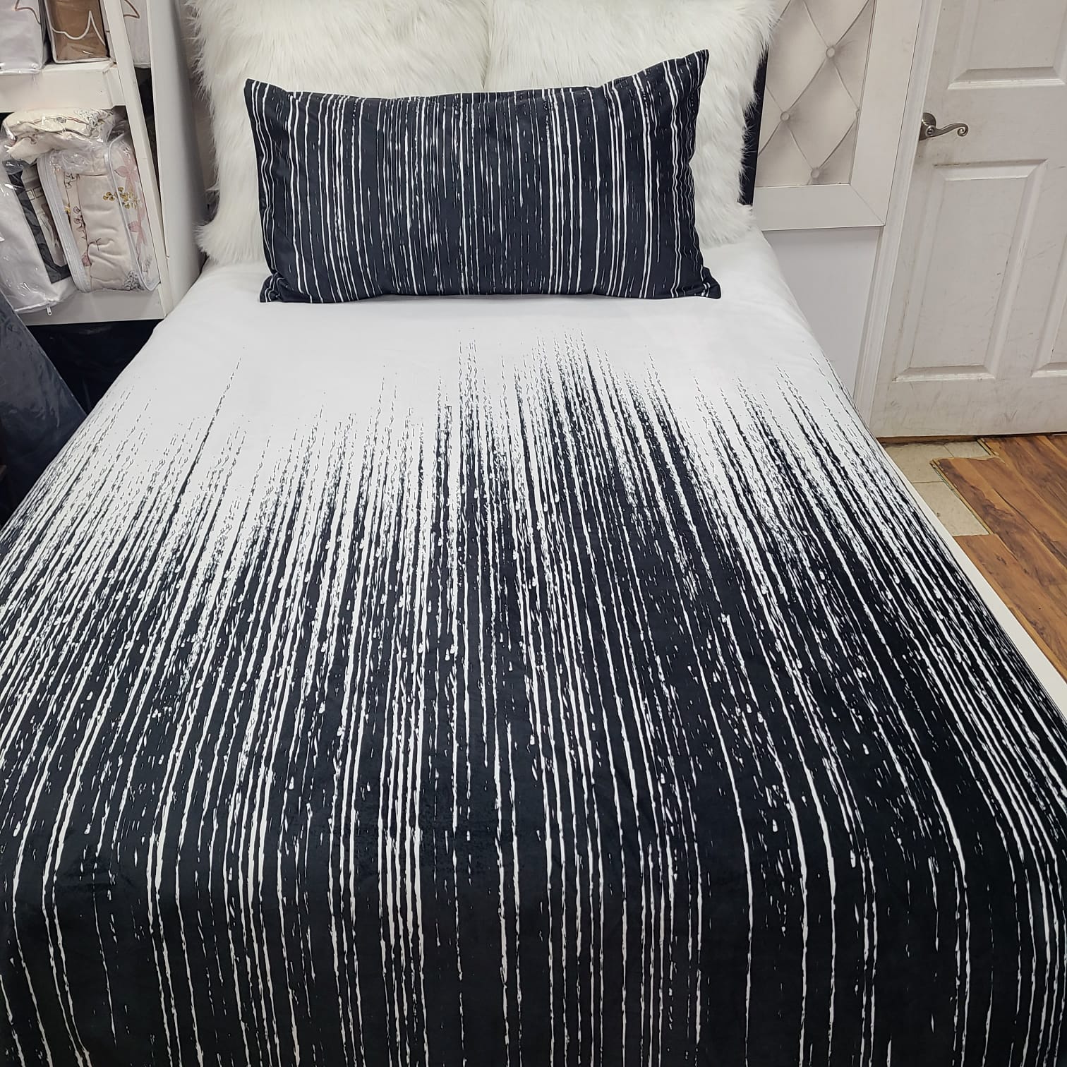 The Waldorf Velvet Duvet Cover Bedding Set