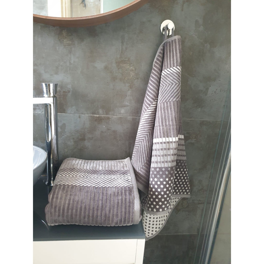 Dots Towel Grey