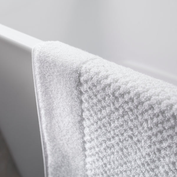 Ultrasoft Super Absorbent Bath Towel Plush & Everyday Luxury by Veluda Brasilia