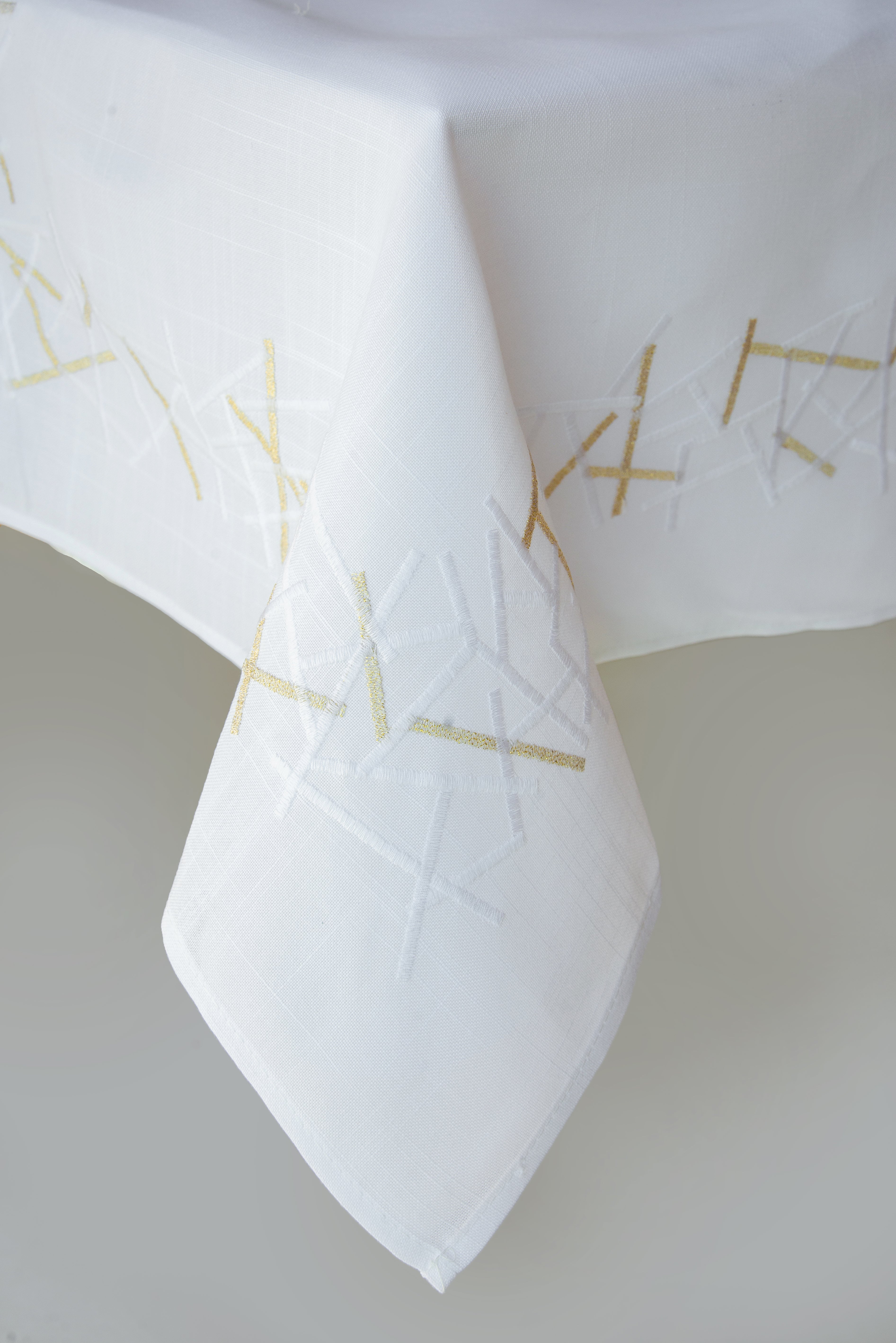Madison Tablecloth