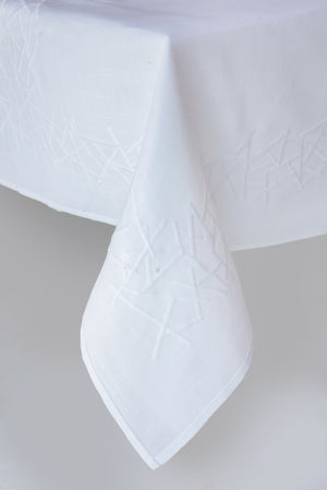 Madison Tablecloth White and White or Gold