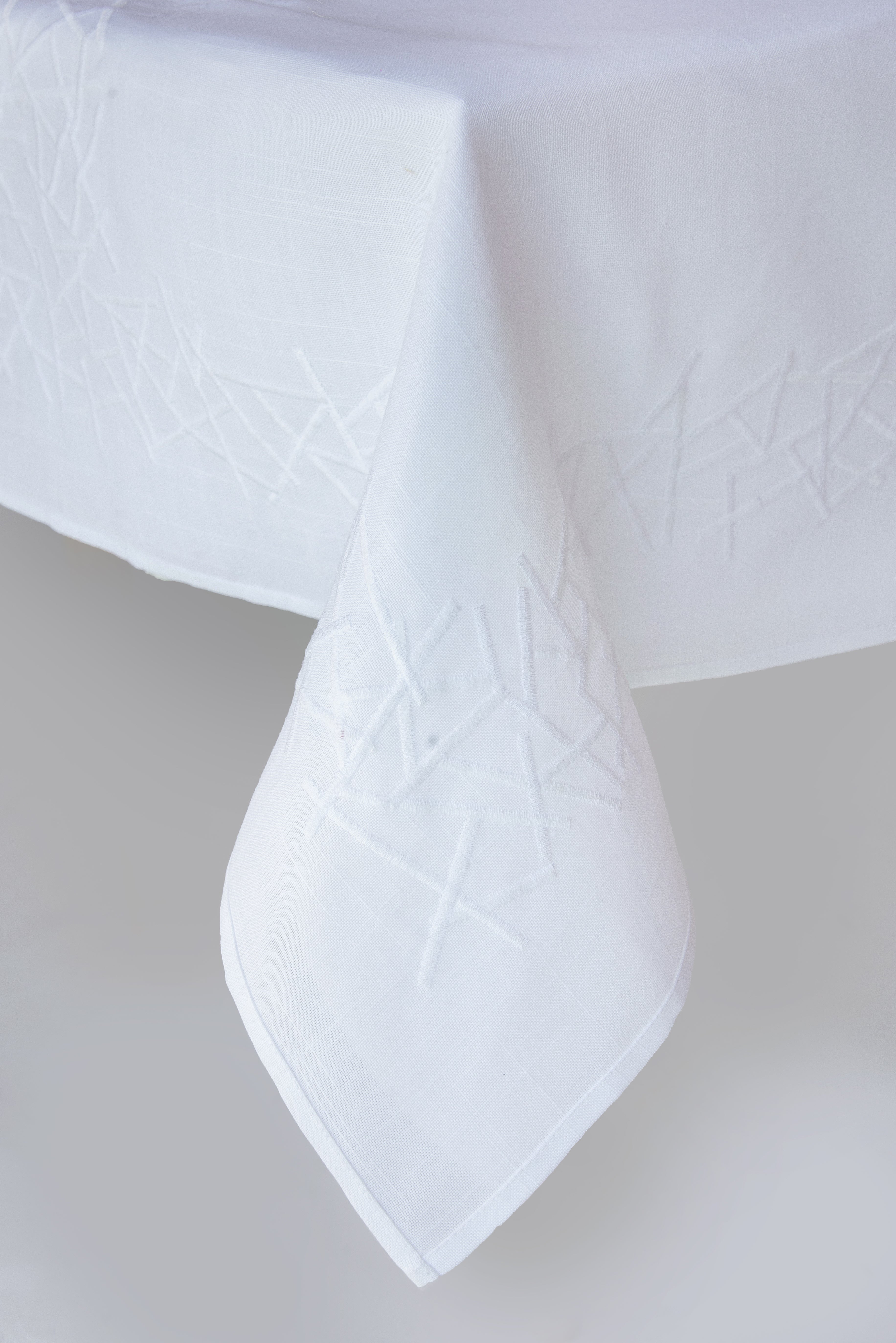 Madison Tablecloth