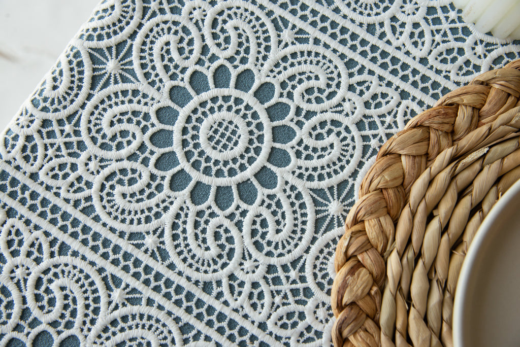 The Rosette White Lace Tablecloth