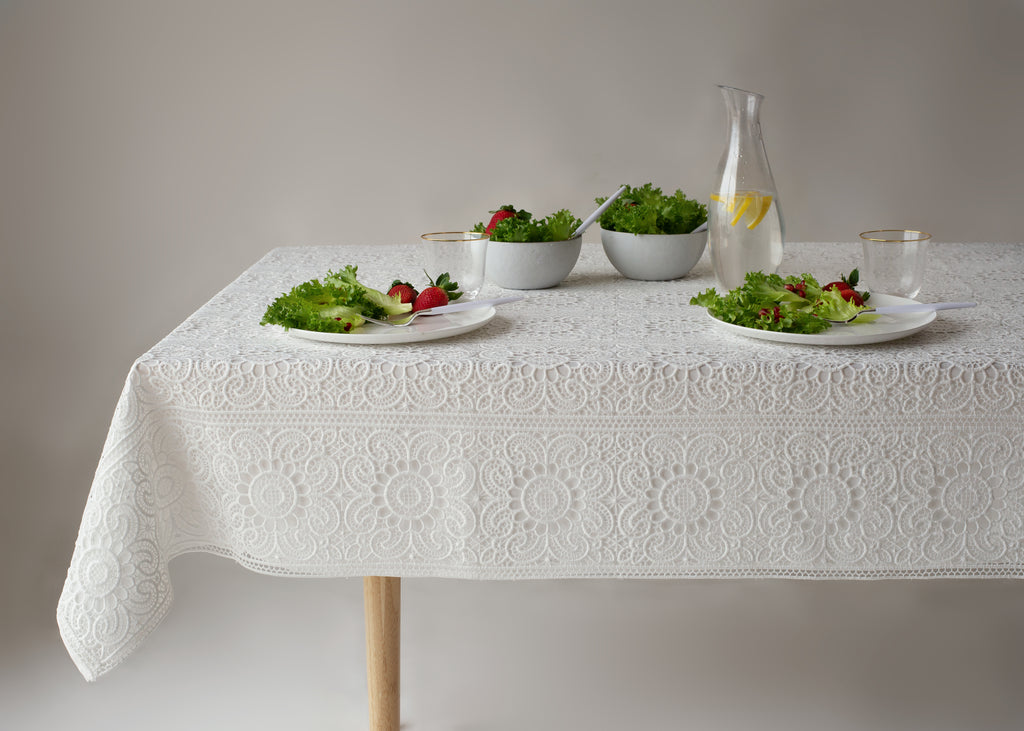 The Rosette White Lace Tablecloth