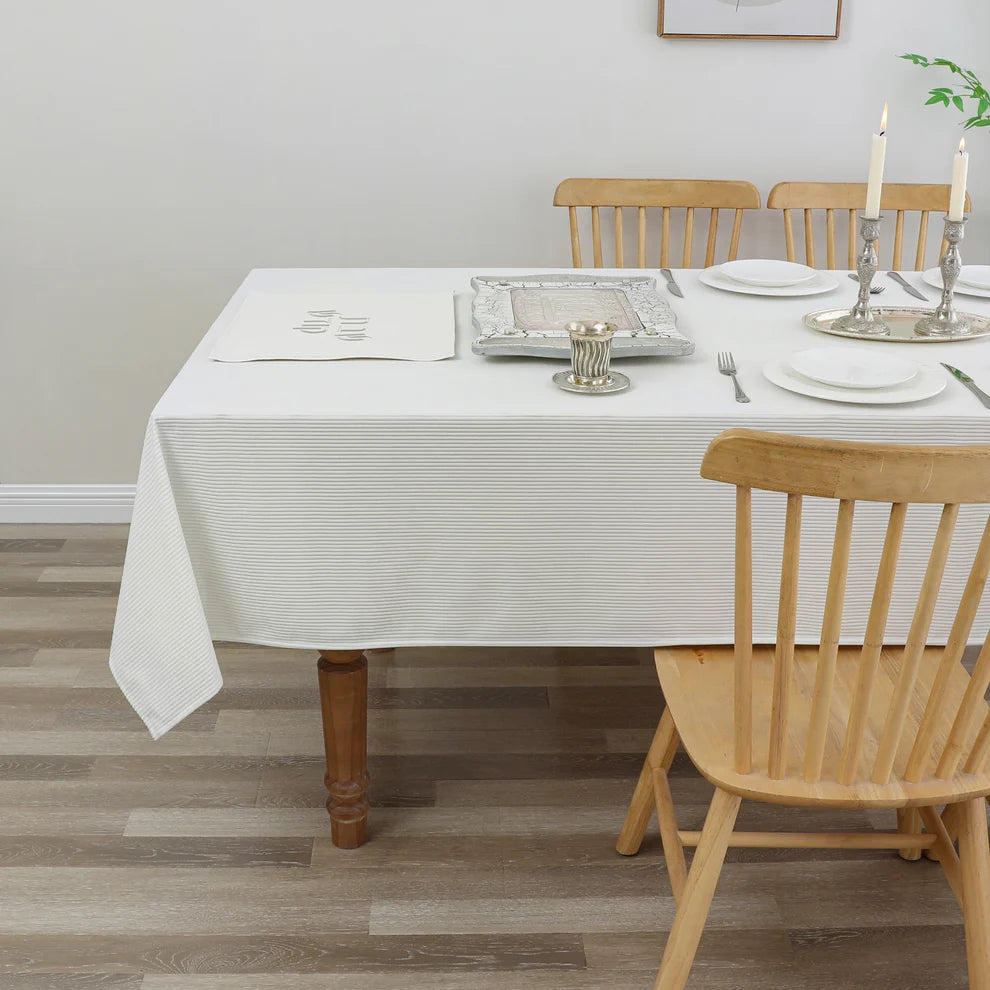 Velvet White Ribbed Tablecloth