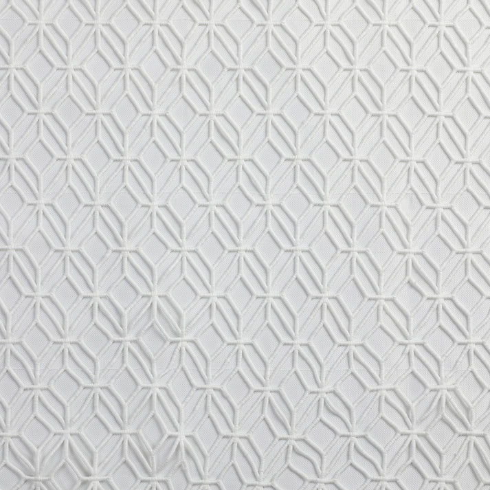 White Lace Matelasse Lined Tablecloth