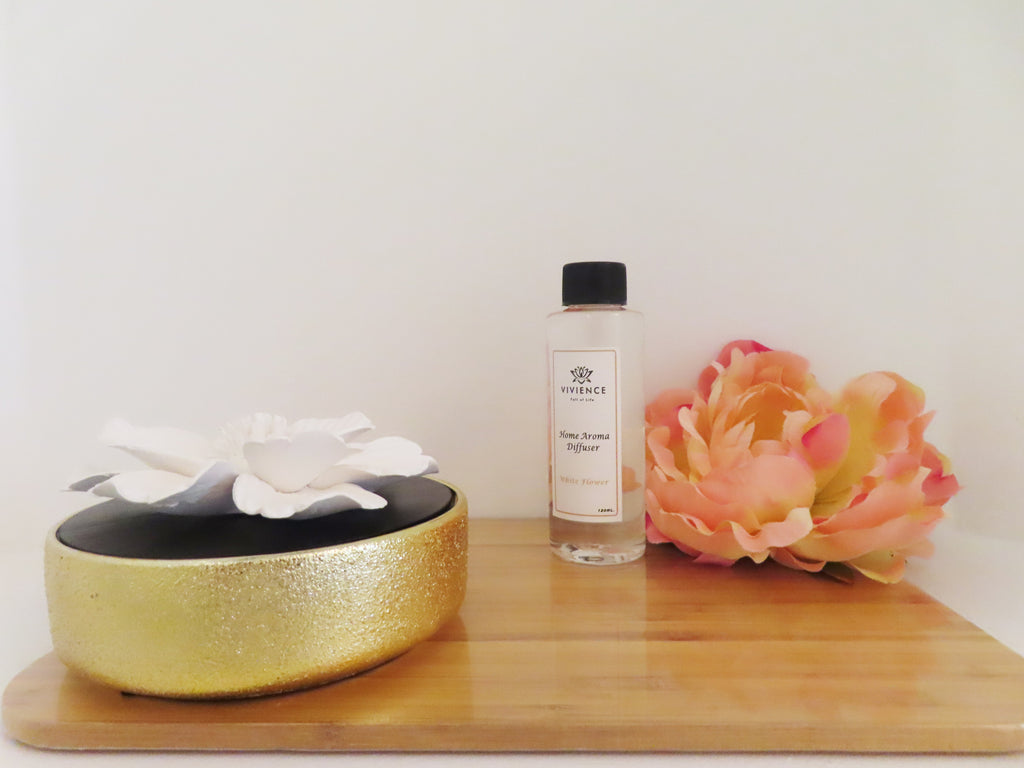 Glossy Gold Hemispheric shape Diffuser with White Flower, "English Pear & Freesia" Scent