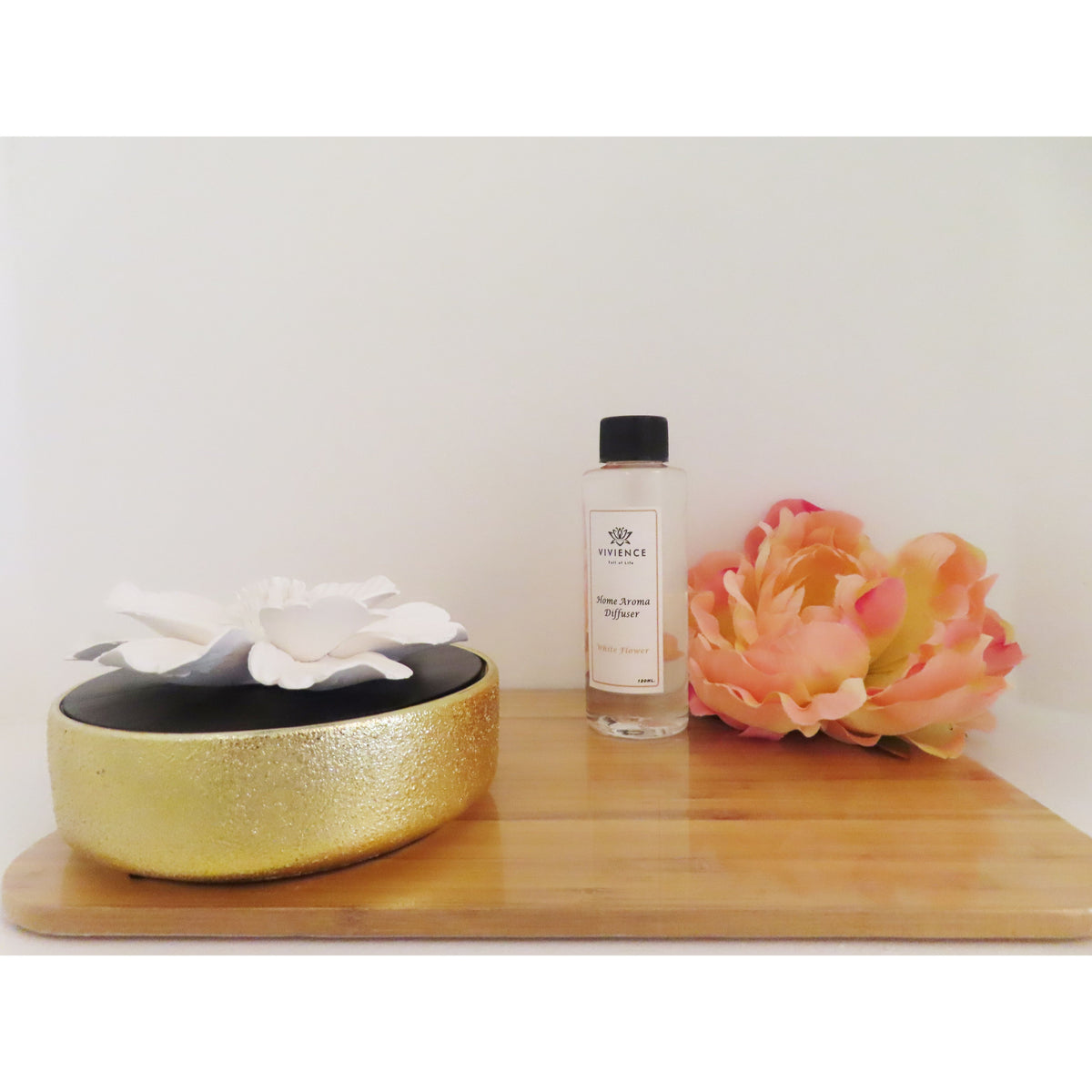 Glossy Gold Hemispheric shape Diffuser with White Flower, "English Pear & Freesia" Scent