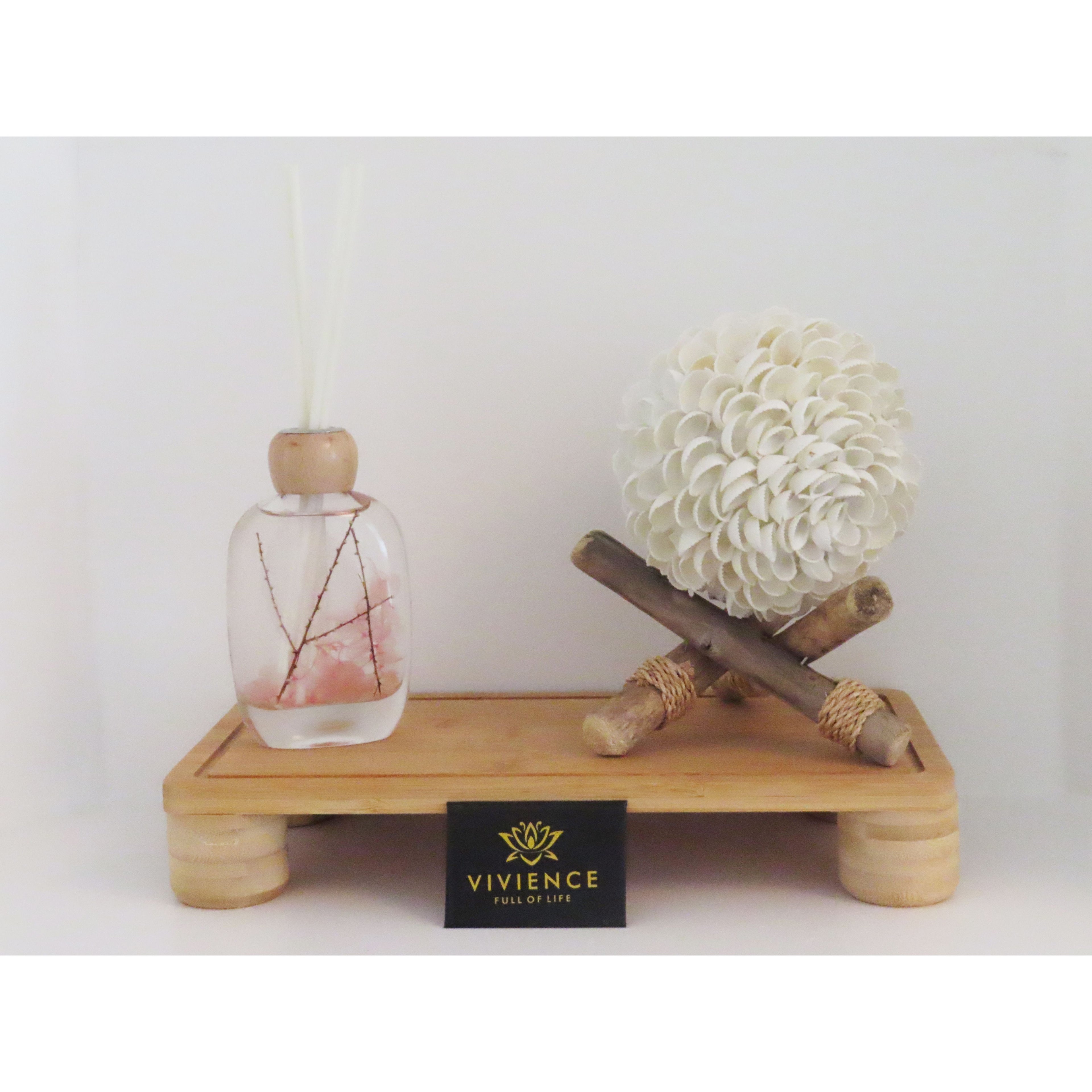 Pink Flower Reed Diffuser - Lily of the Valley Scent