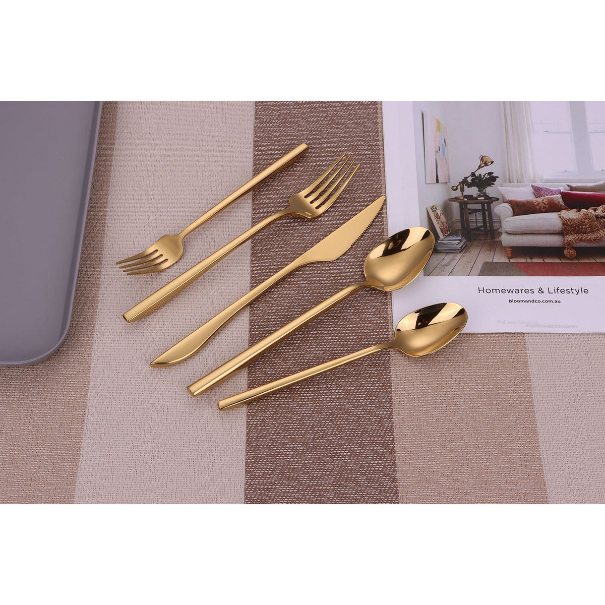 Crownex 20 Pc old Flatware Set, Service for 4