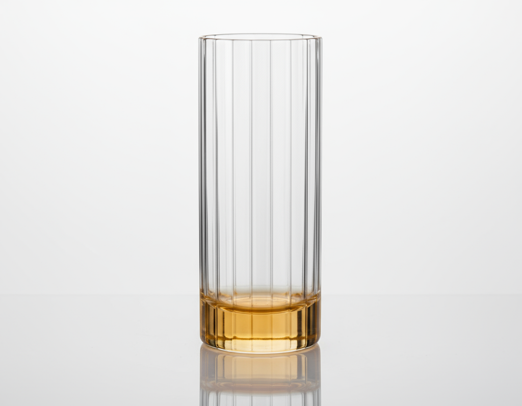 Set of 6 Tumblers with Linear Design and Amber Shade on Bottom