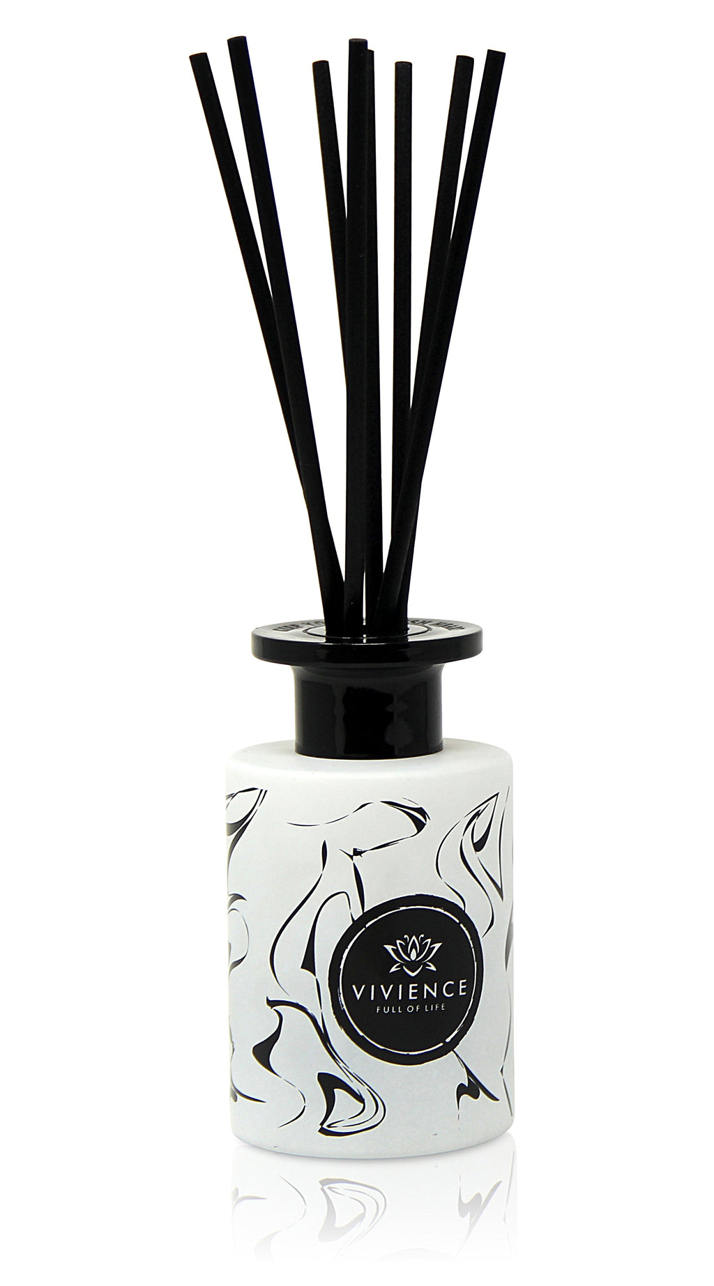 White Reed Diffuser with Blake Spotted Design, "Zen Tea" Scent