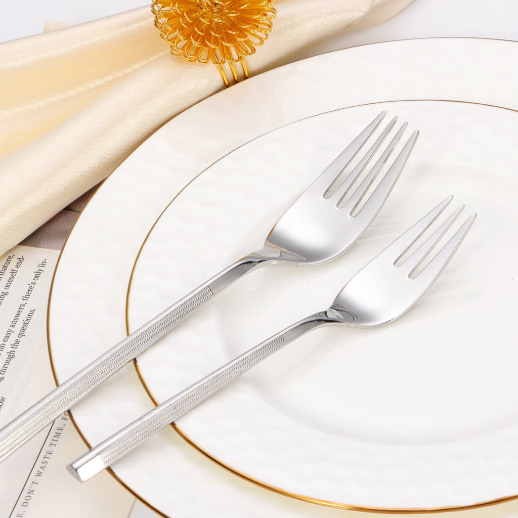 20 pc flatware set - Silver - Modern Tri-Angled Handle, Textured