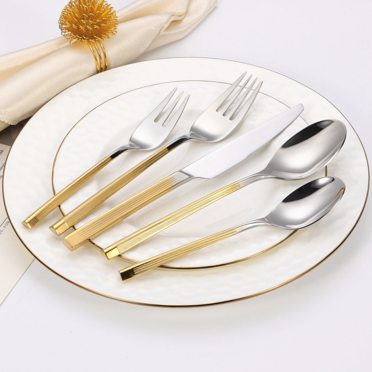 20 pc flatware set - Silver - Modern Tri-Angled Handle, Textured