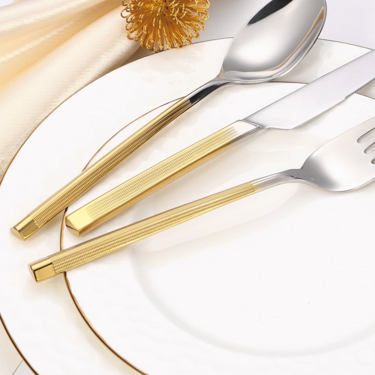 20 pc flatware set - Silver - Modern Tri-Angled Handle, Textured
