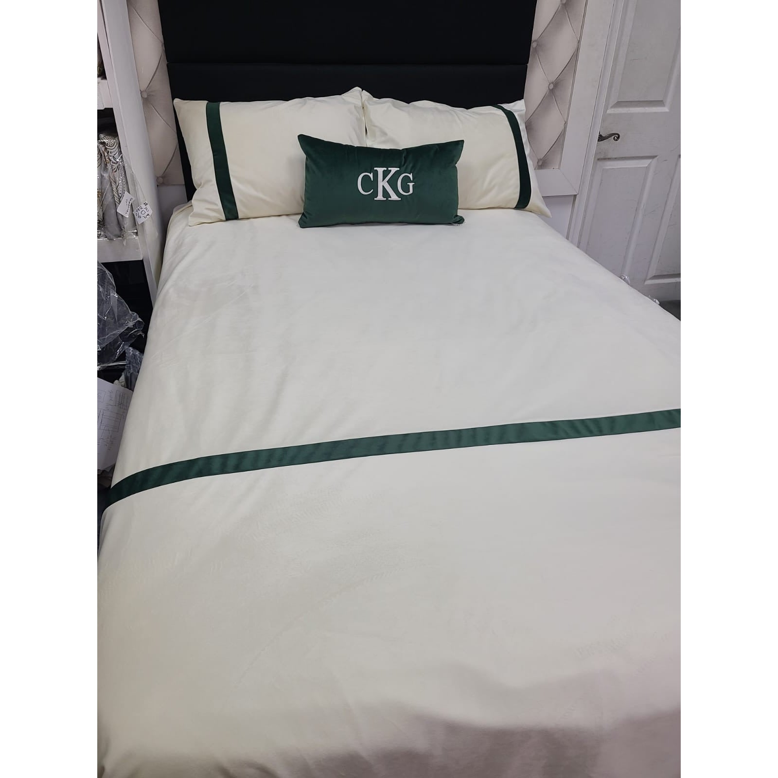 Custom Concept 646 Duvet Cover Bedding Set