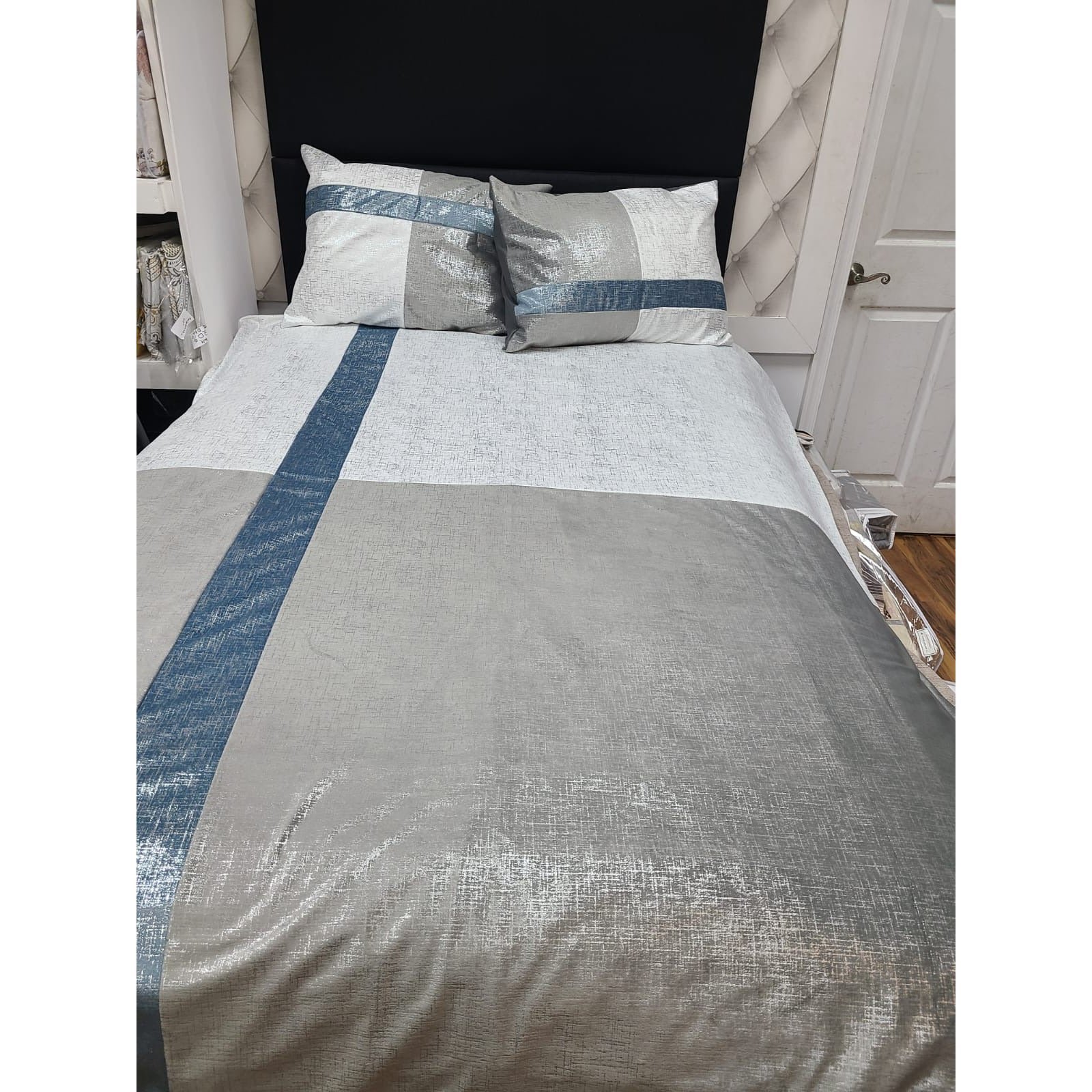 Custom Concept 649 Duvet Cover Bedding Set