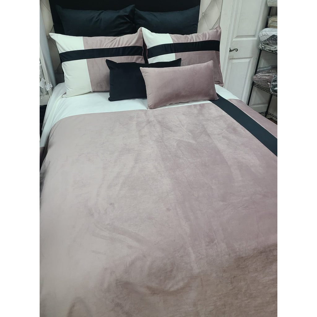 Custom Concept 650 Duvet Cover Bedding Set