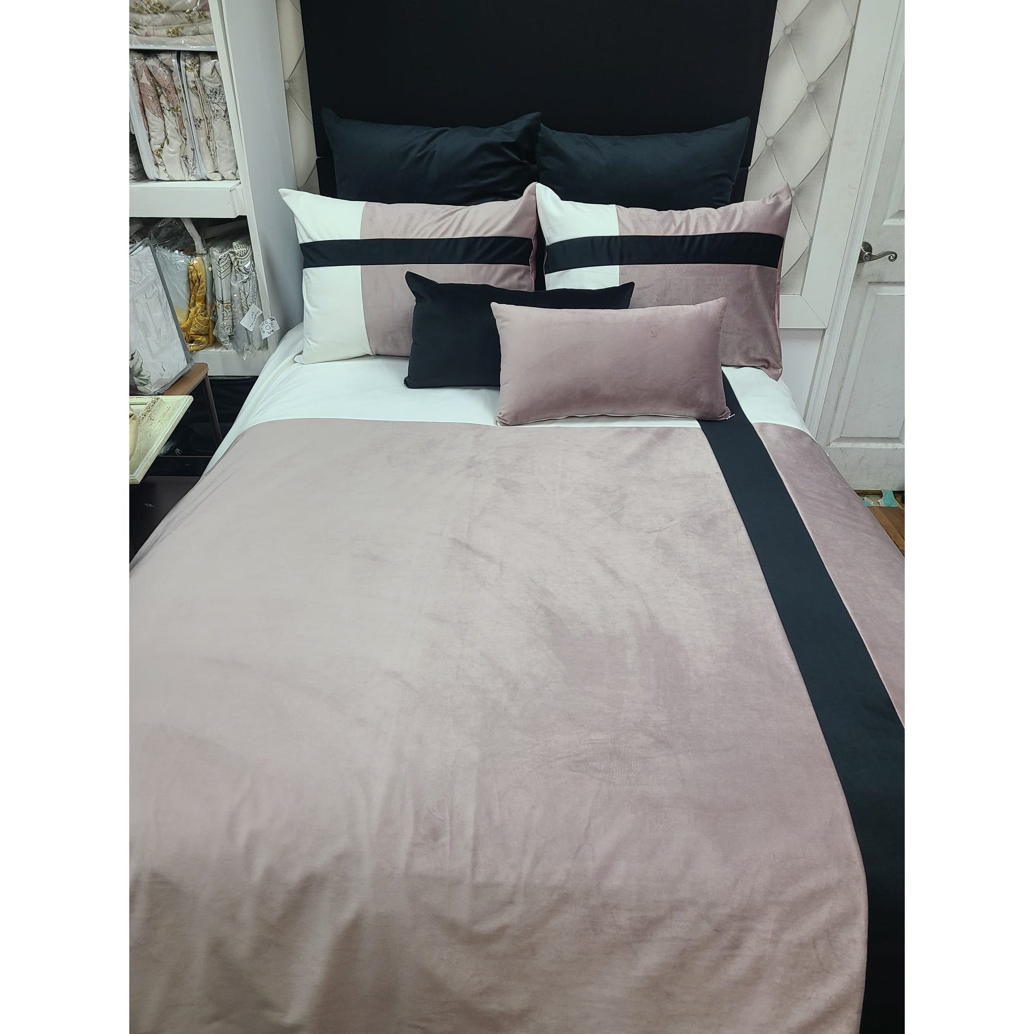 Custom Concept 650 Duvet Cover Bedding Set
