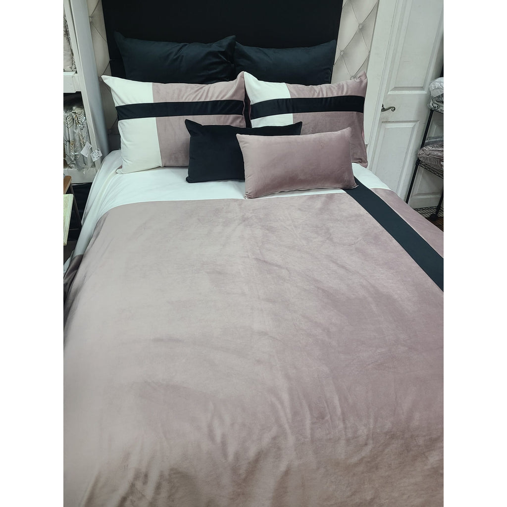 Custom Concept 650 Duvet Cover Bedding Set