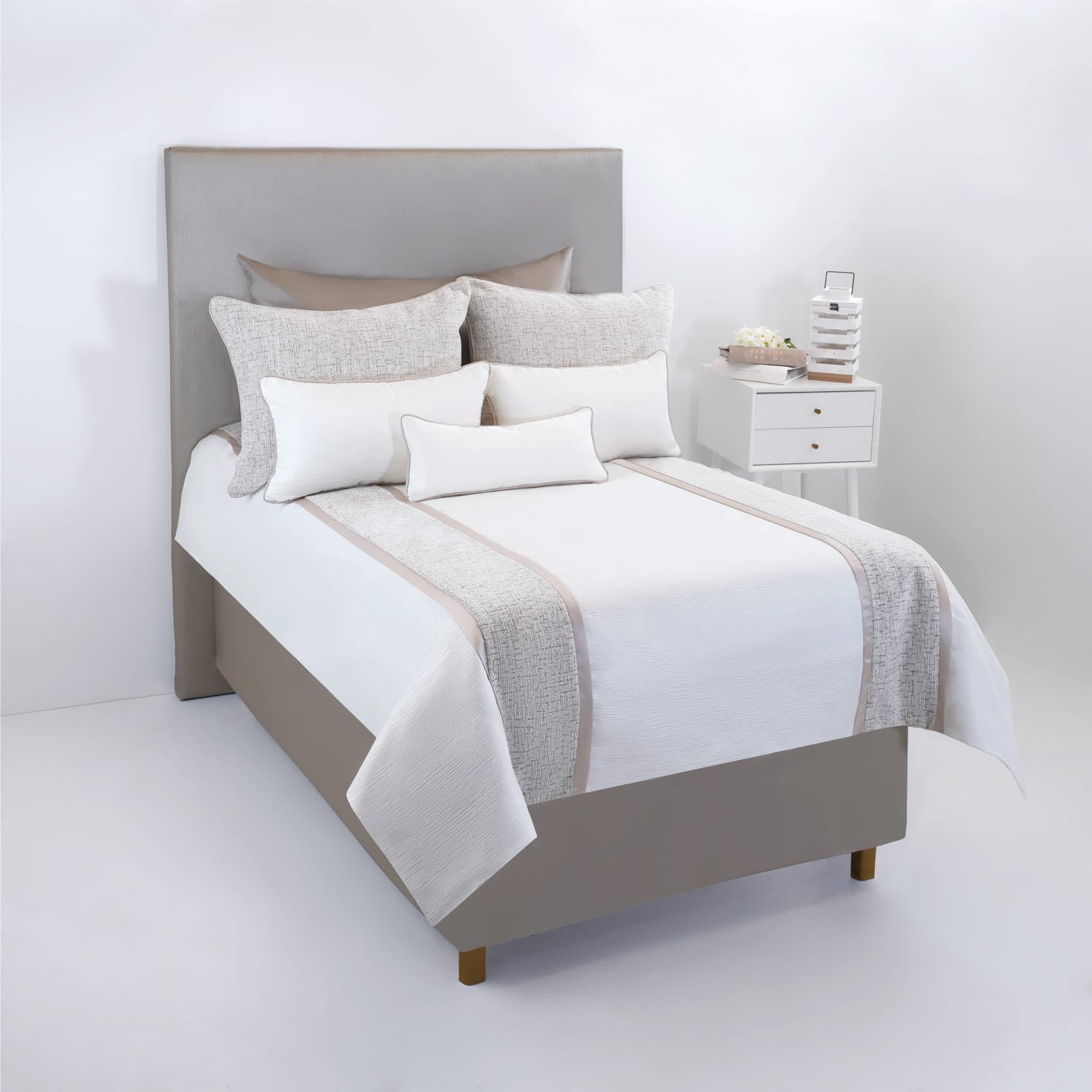 Custom Concept 654 Duvet Cover Bedding Set