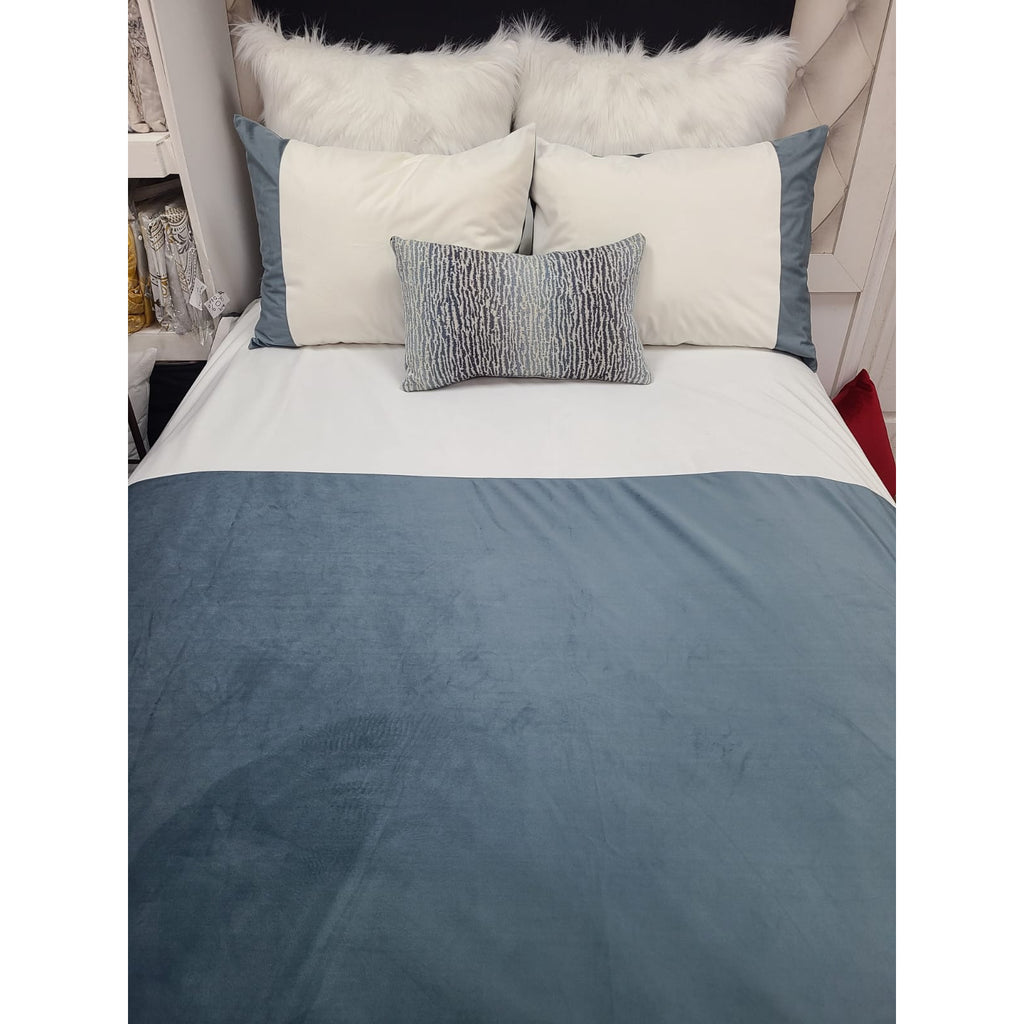Custom Concept 653 Duvet Cover Bedding Set