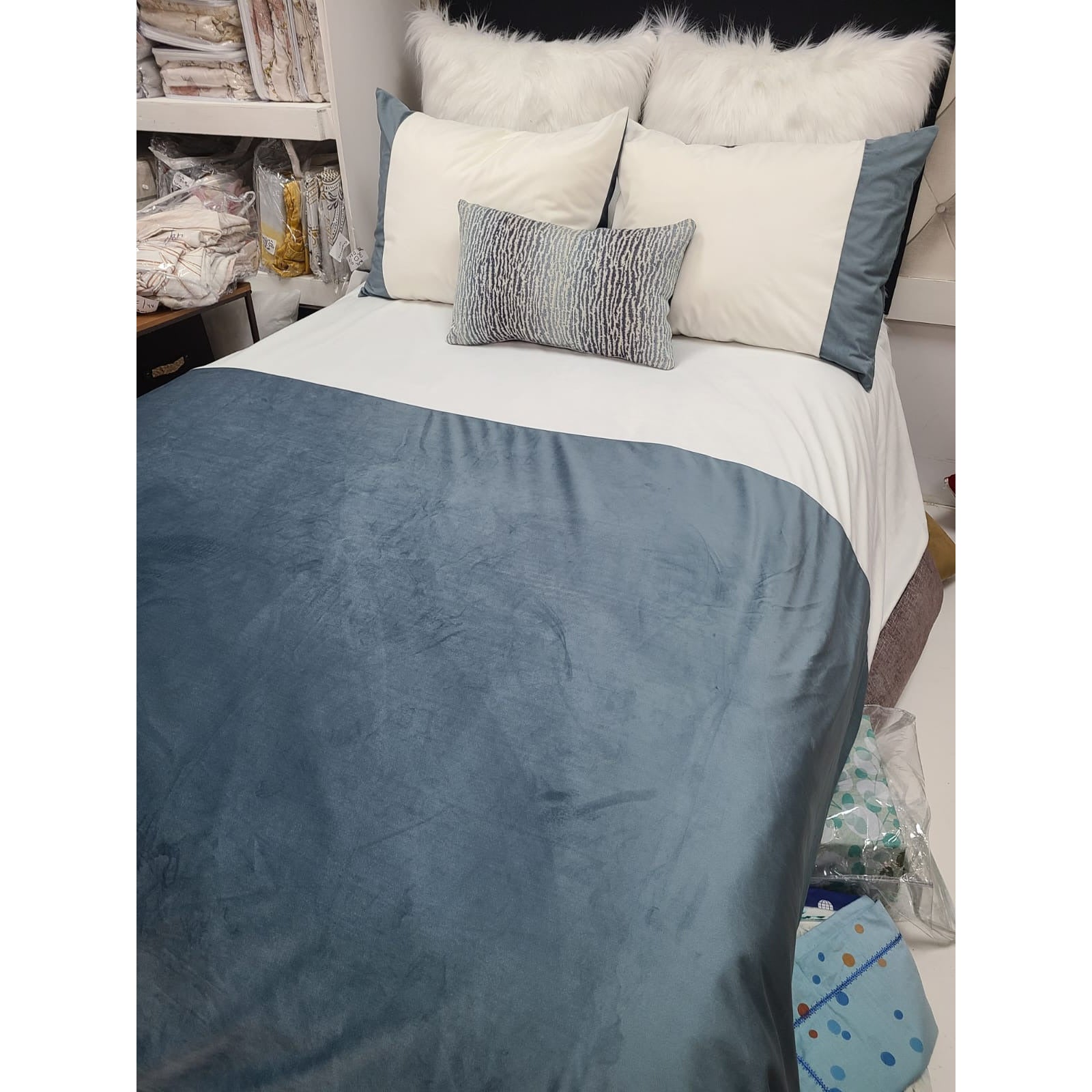 Custom Concept 653 Duvet Cover Bedding Set
