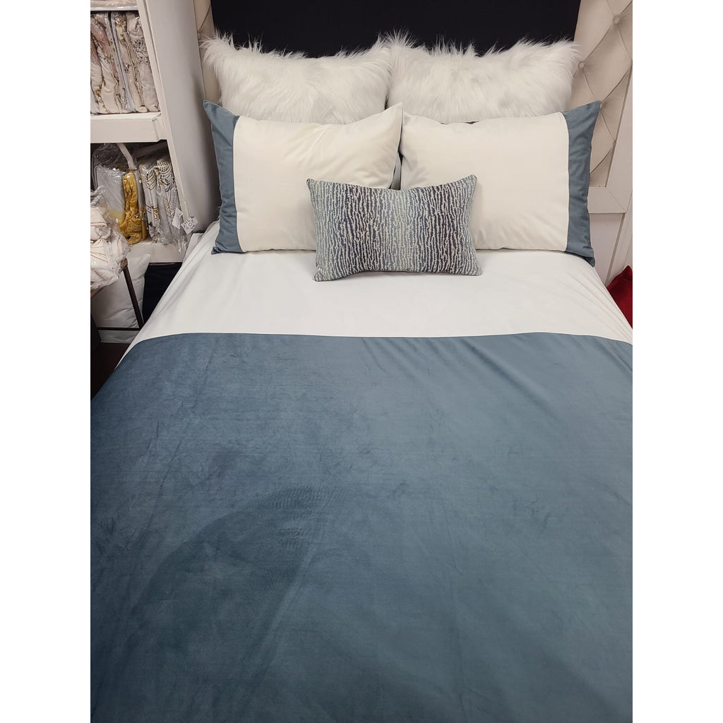 Custom Concept 653 Duvet Cover Bedding Set