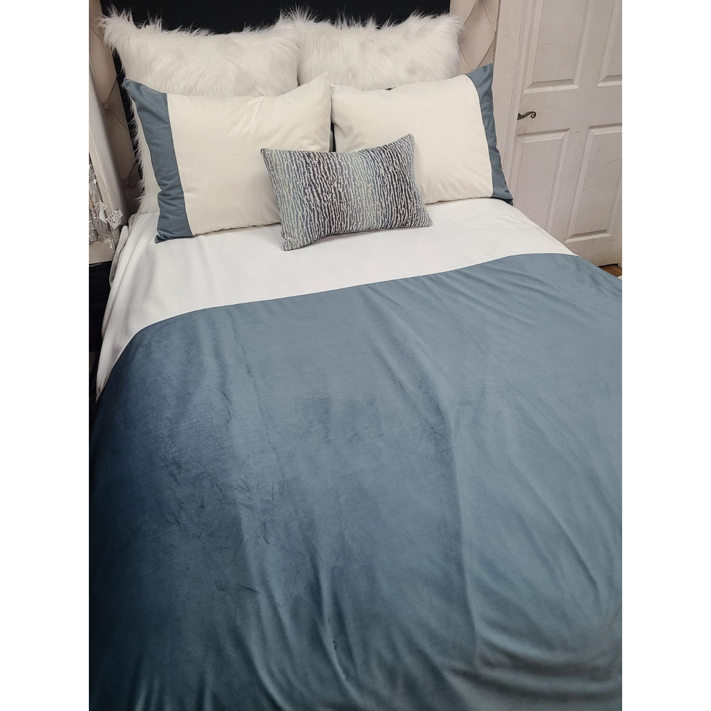 Custom Concept 653 Duvet Cover Bedding Set