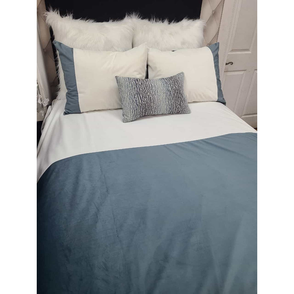 Custom Concept 653 Duvet Cover Bedding Set