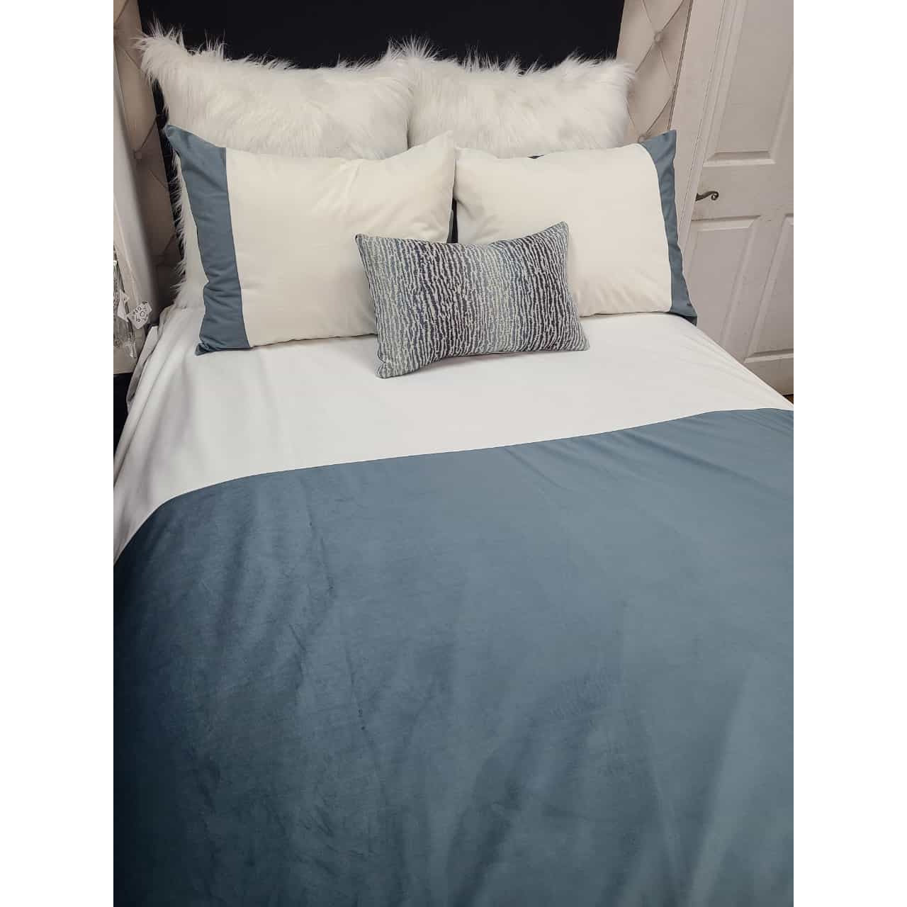 Custom Concept 653 Duvet Cover Bedding Set