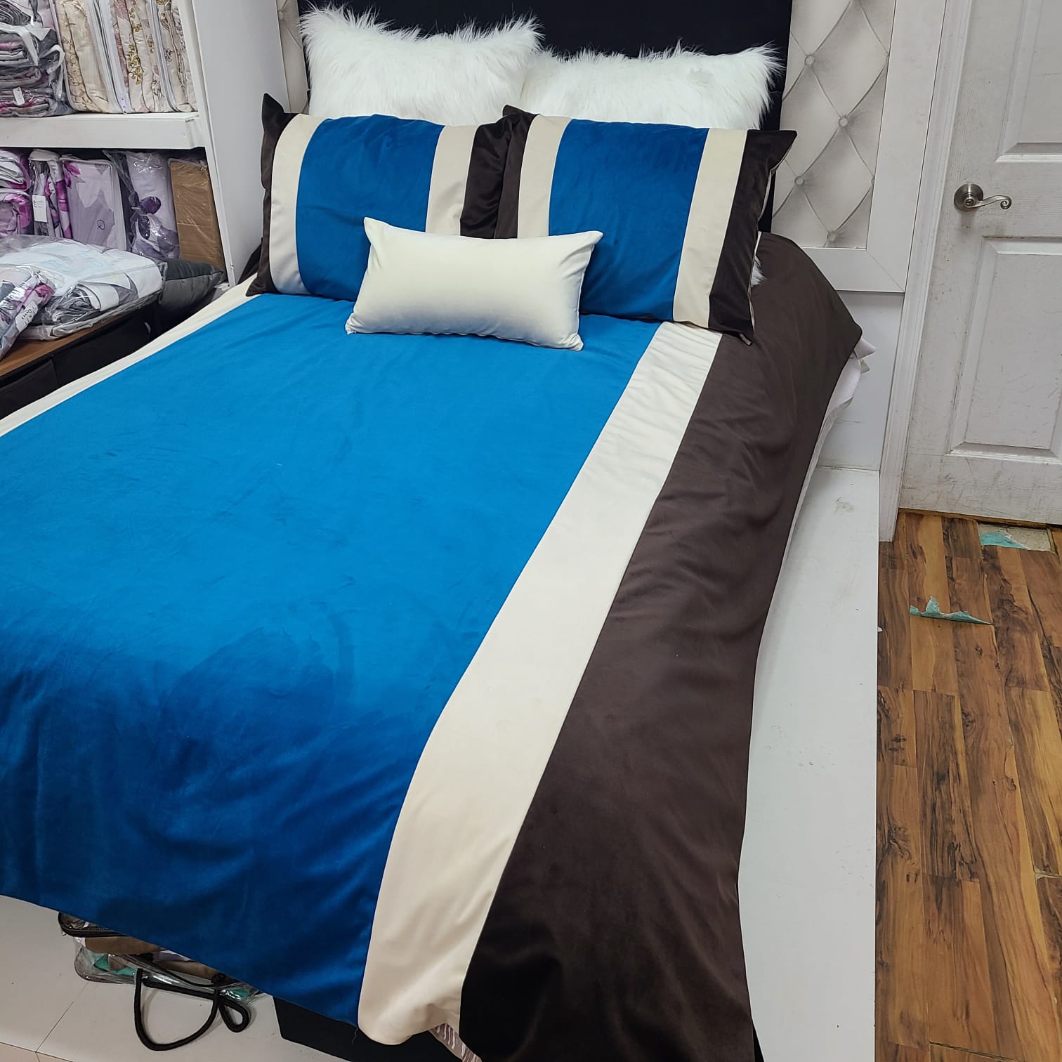 Custom Concept 655 Duvet Cover Bedding Set